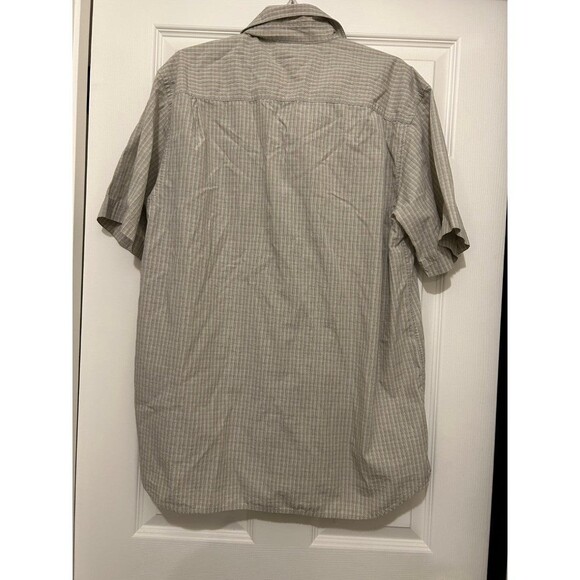 Columbia mens Short Sleeve Button Up and TShirt Lot Size L - Picture 3 of 12